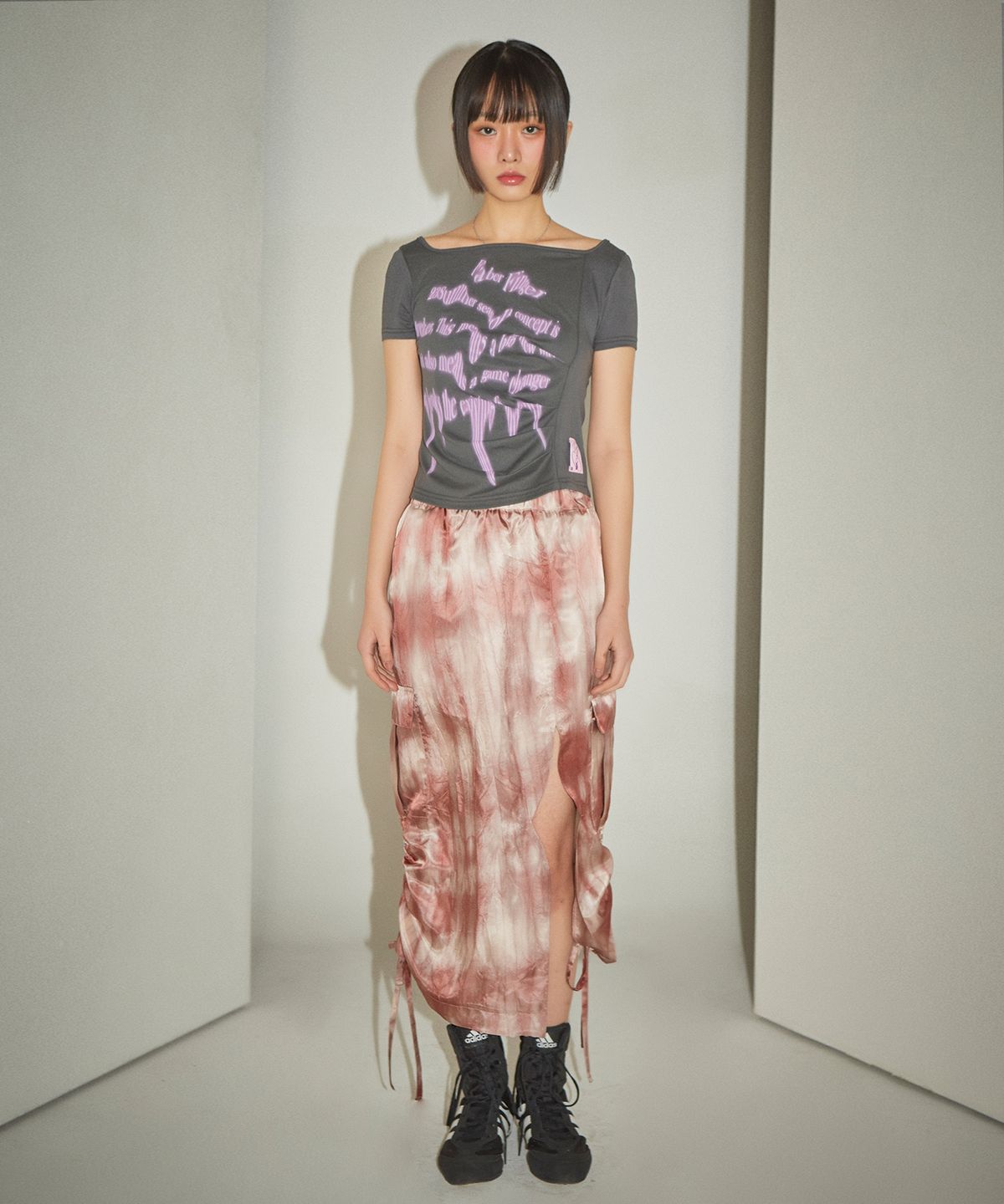 파베르핑거(FABER FINGER) Glossy Cargo Skirt (Pink)