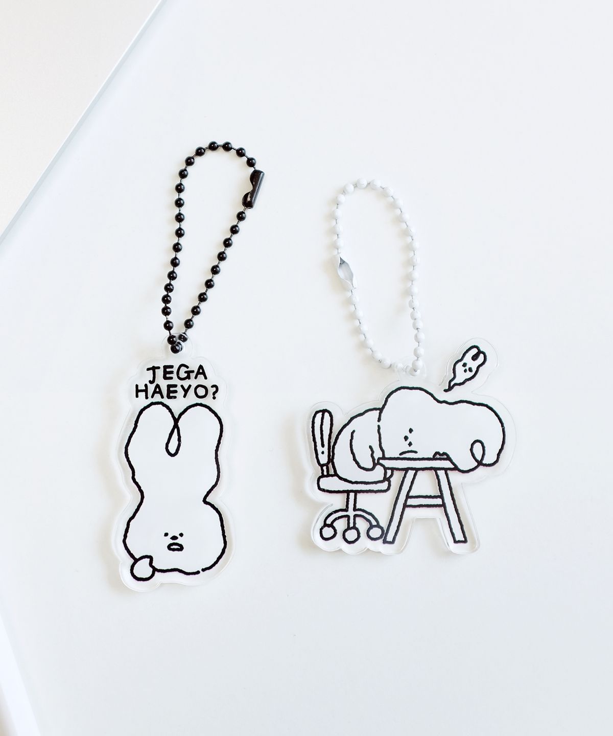 벌룬프렌즈(BALLOON FRIENDS) 아크릴 키링 WORKING RABBIT DOODLE 2종