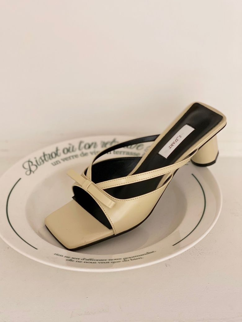 angel two buckle sandal butter