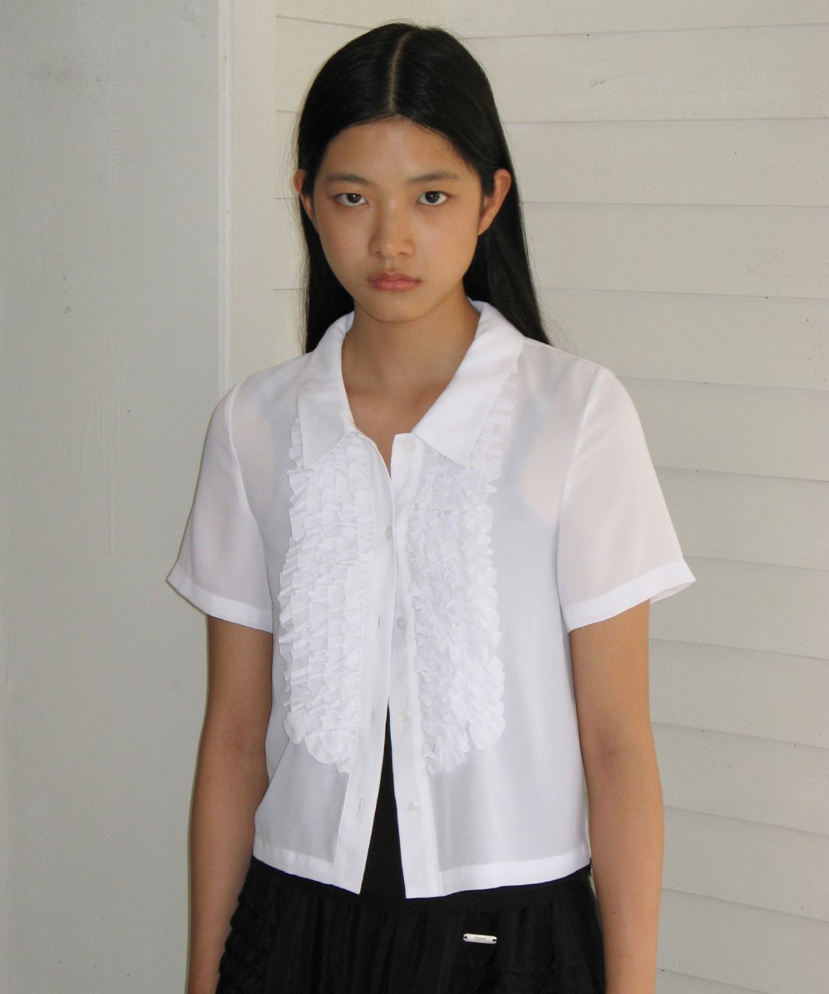 시눈(SINOON) FRILL HALF BLOUSE (WHITE)