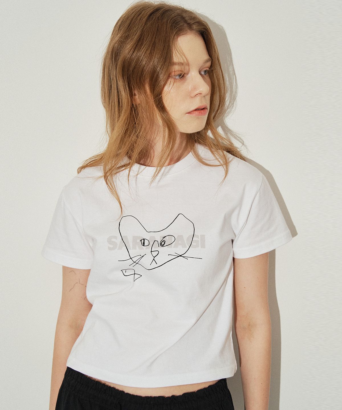 사라나기(SARANAGI) SE01-CROP DOODLE TSHIRT WHITE