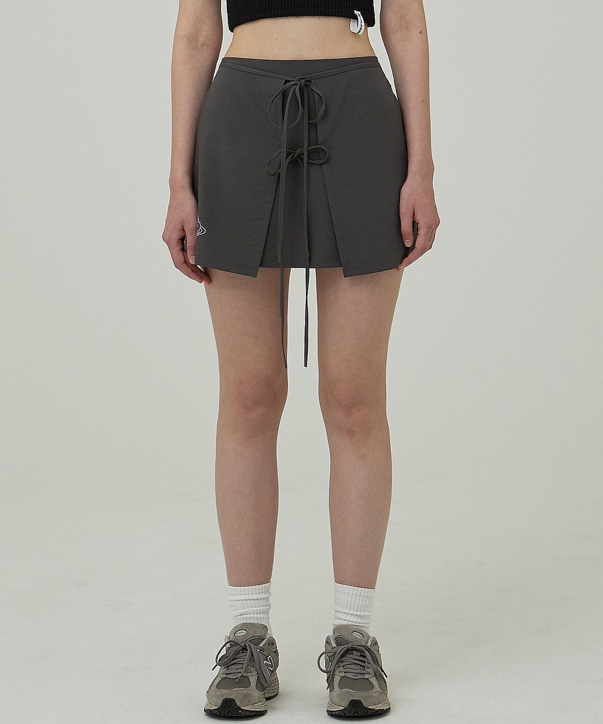 플라즈마스페어(PLASMA SPHERE) APRON SKIRT IN GREY(랩 미니스커트)