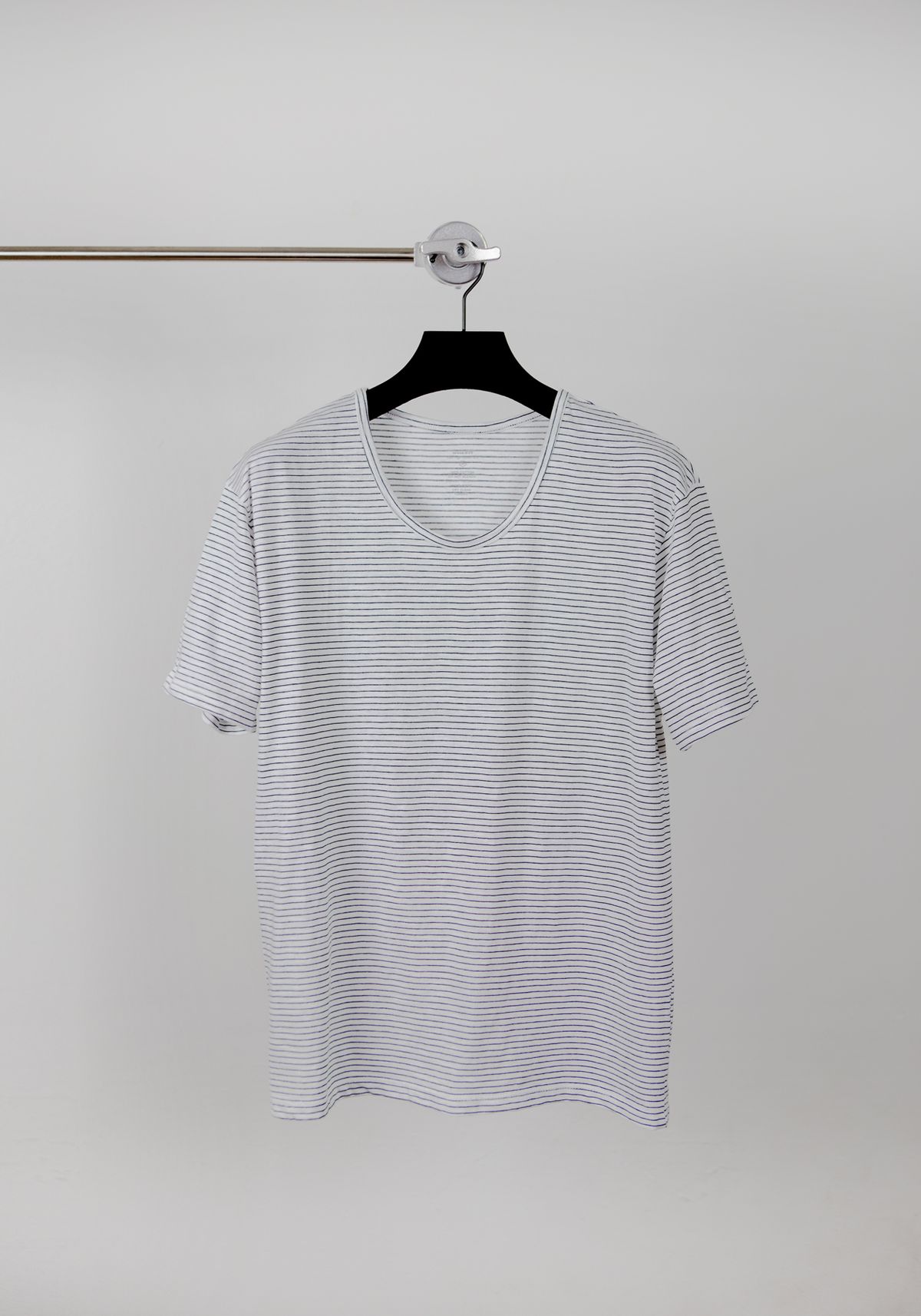 고저(GOZER) UNDER HALF STRIPE T-SHIRT_WHITE