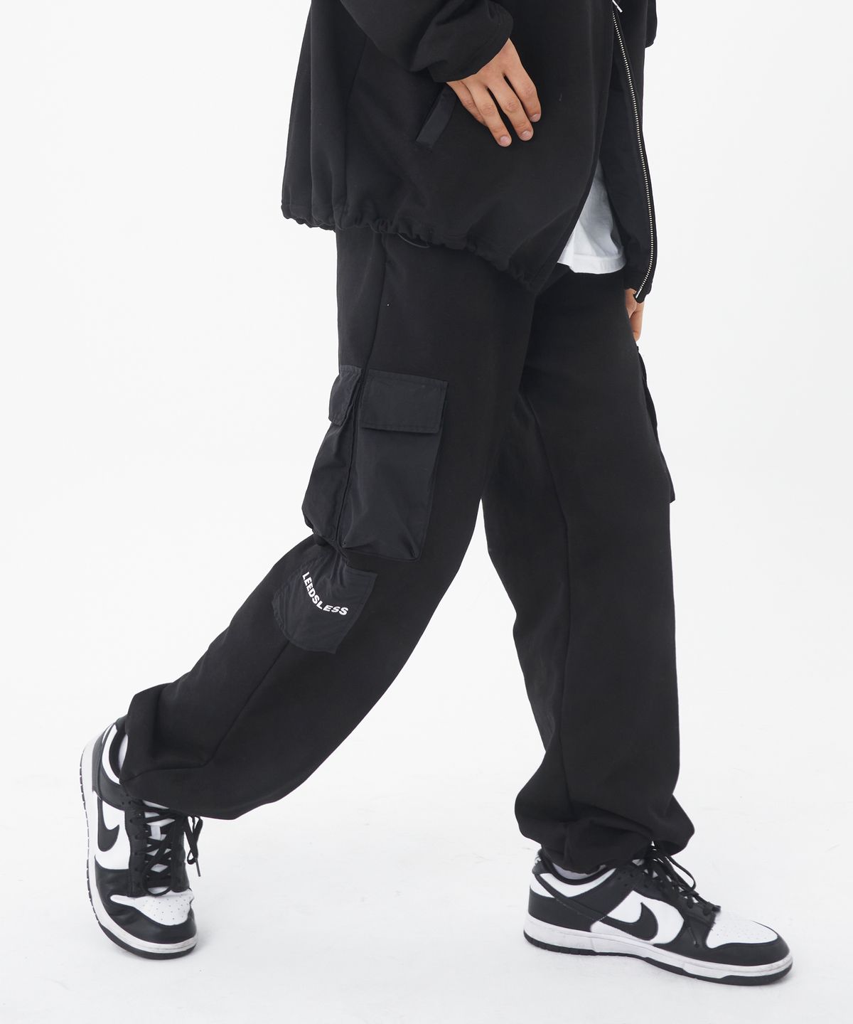리즈리스(LEEDSLESS) leedsless space cargo pants 리즈리스 스페이스 카고 팬츠 [black]