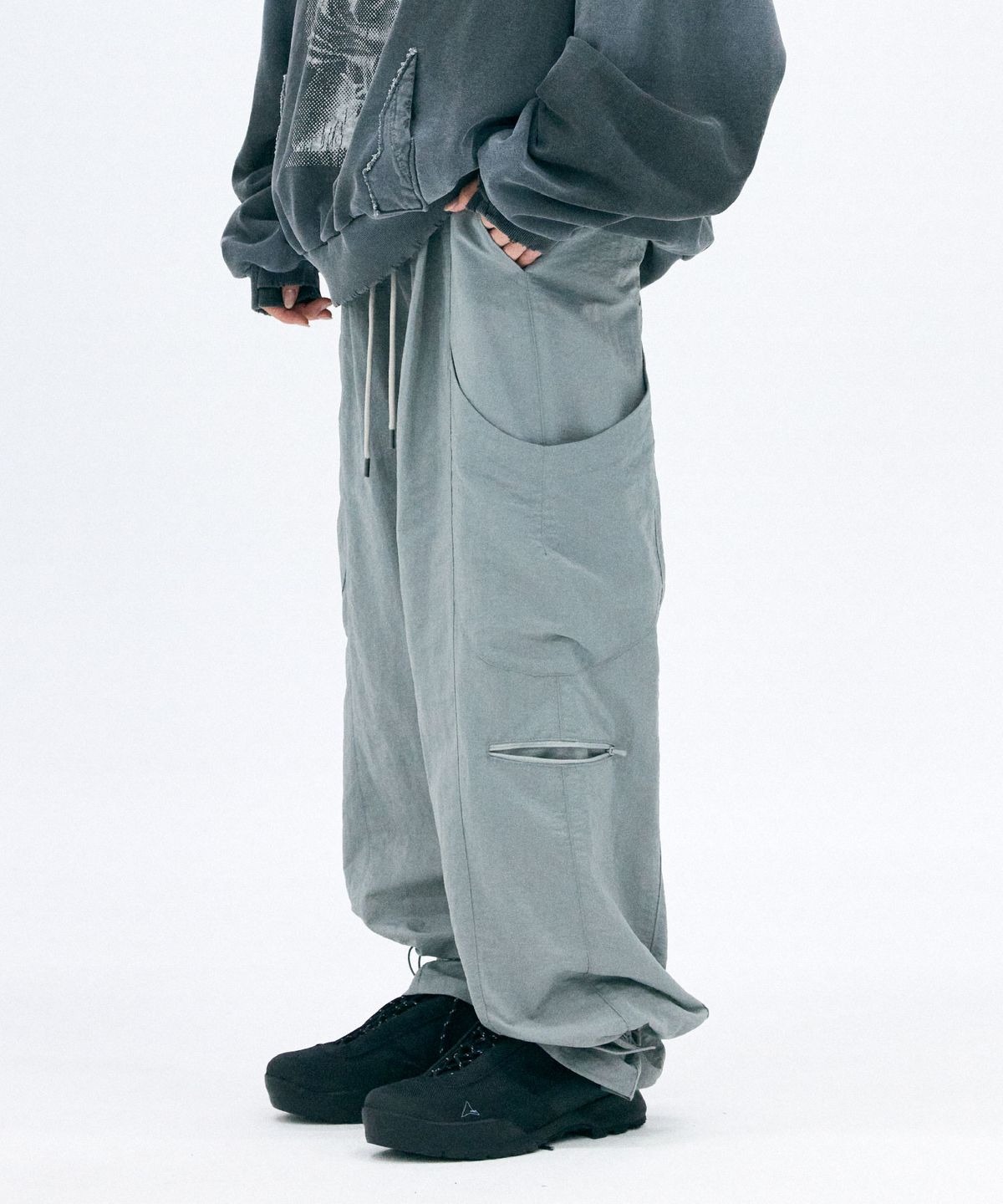 스키즘 인듀싱(SCHISM INDUCING) MASTER PANTS VER2, GREY