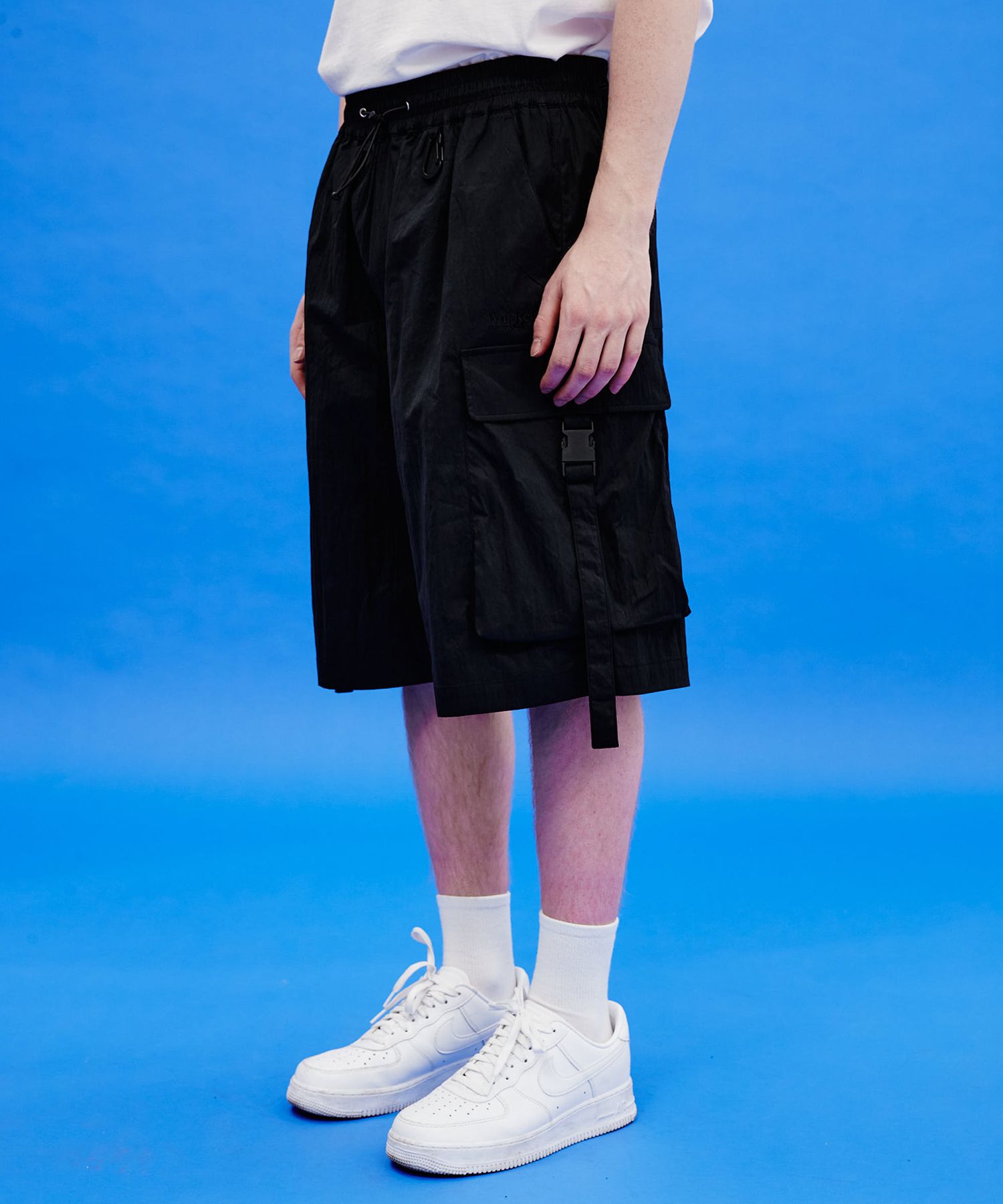 MUSINSA | WAI KEI Big Pocket Banding Cargo Short Pants Black
