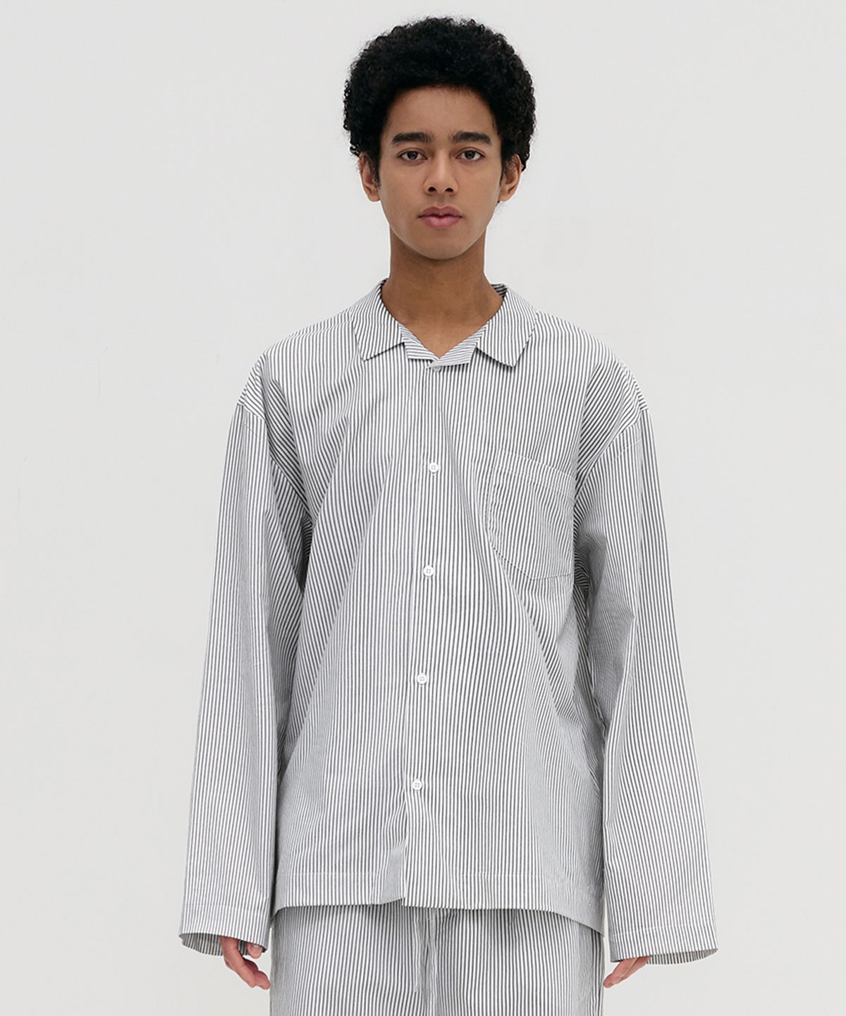 레이지지(LAZYZ) Stay Stripe Pajamas Long Sleeve Shirts - Gentle Black