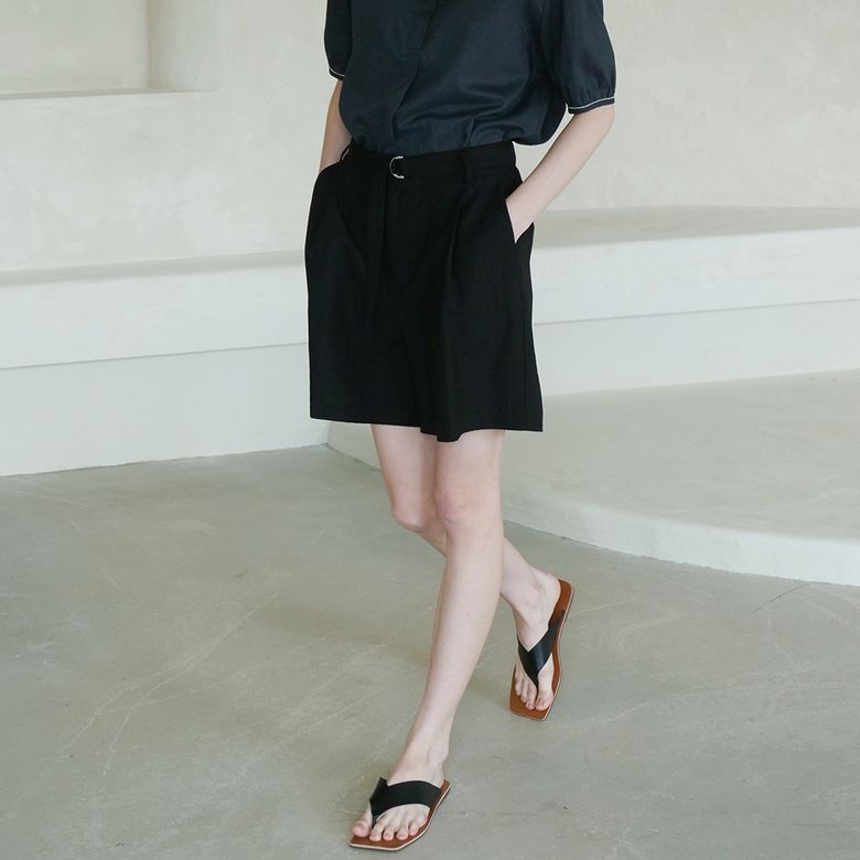 Linen Pintuck Detail Short Pants _ Black