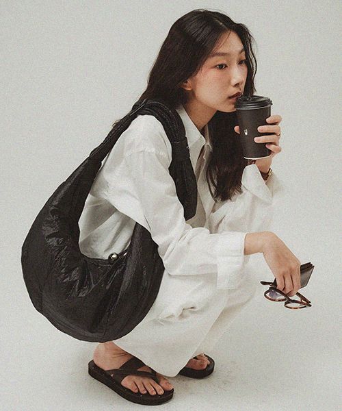 MUSINSA | DEMAKER Big Onion bag-black