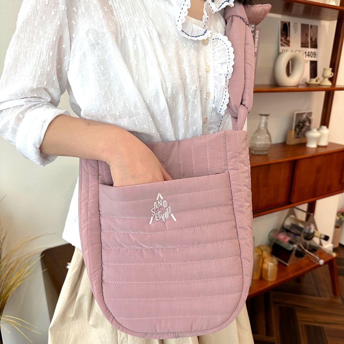 앤드씨유(AND SEE YOU) 유 숄더 U SHOULDER A2308 INDIPINK