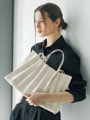 Lucky Pleats Canvas Coated Shopper L (2color)