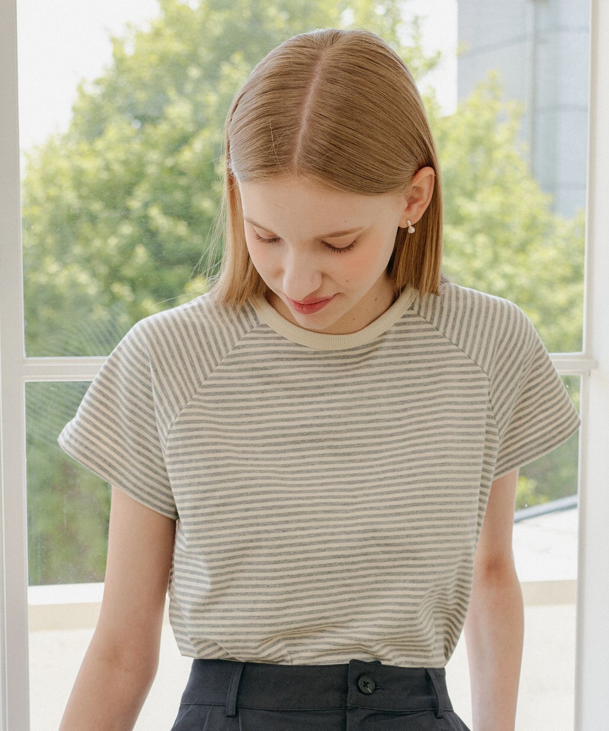 엽페(YUPPE) WRAP STRIPE T-SHIRT_GRAY