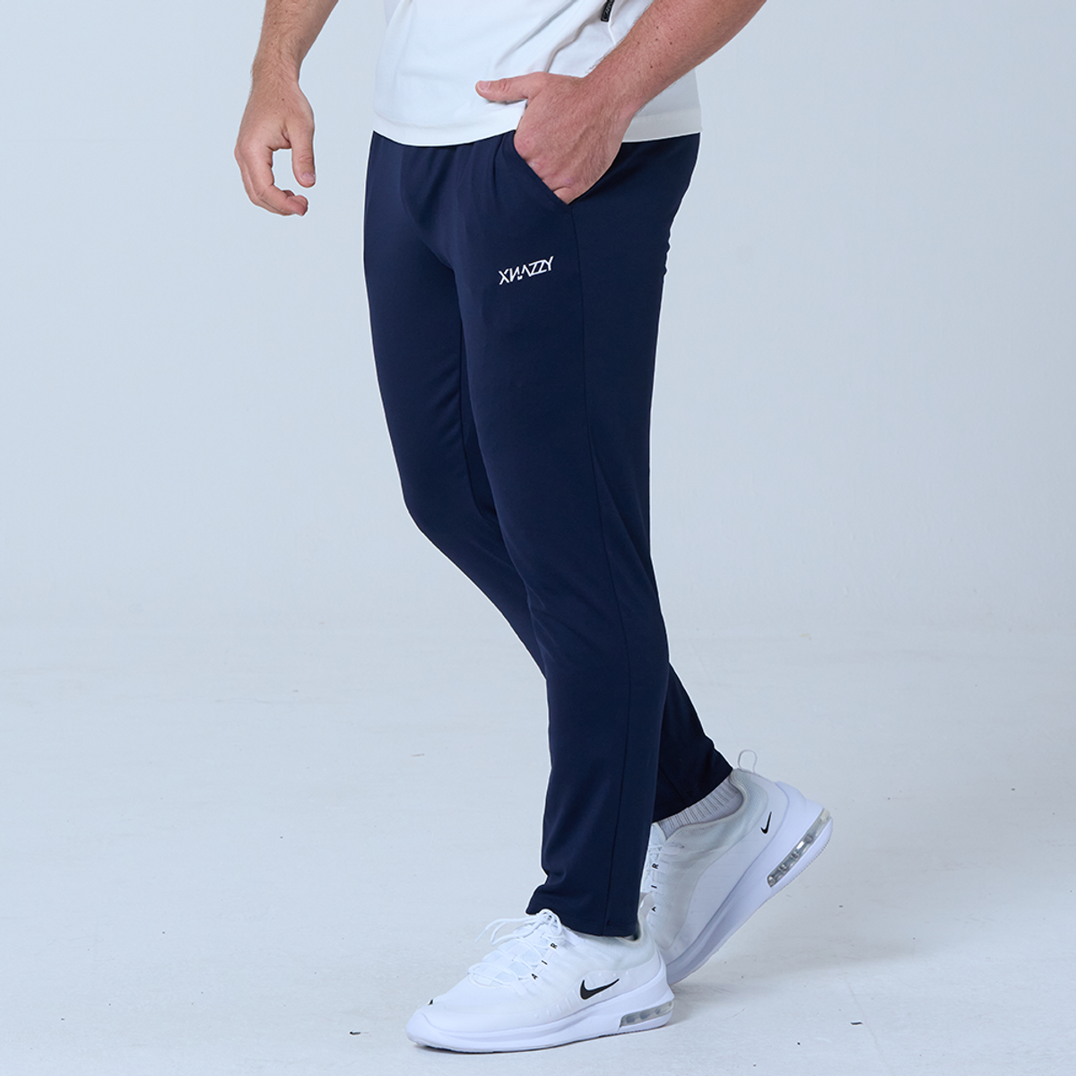 엑스네지(XNAZZY) 러닝 조거팬츠 XN23SSMPT02 [NAVY]
