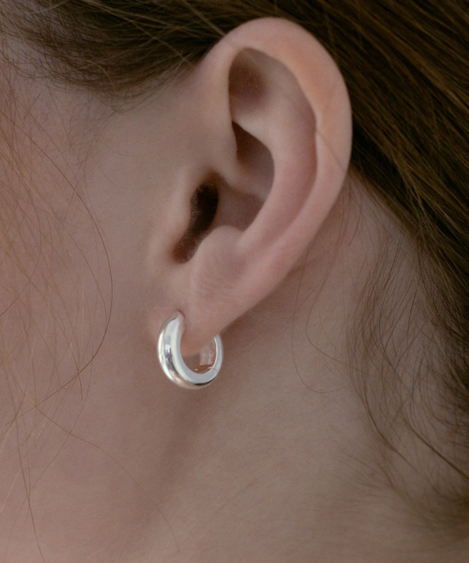 ●TATIANA● Silver 925 Minimal Bold Hoop Earrings EC1993 SM MUSINSA | TATIANA (Silver 925) Minimal bold hoop earrings
