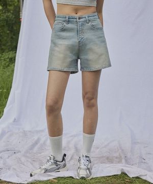 플라워 7956 더스티워시 라이트인디고 쇼츠 핫팬츠