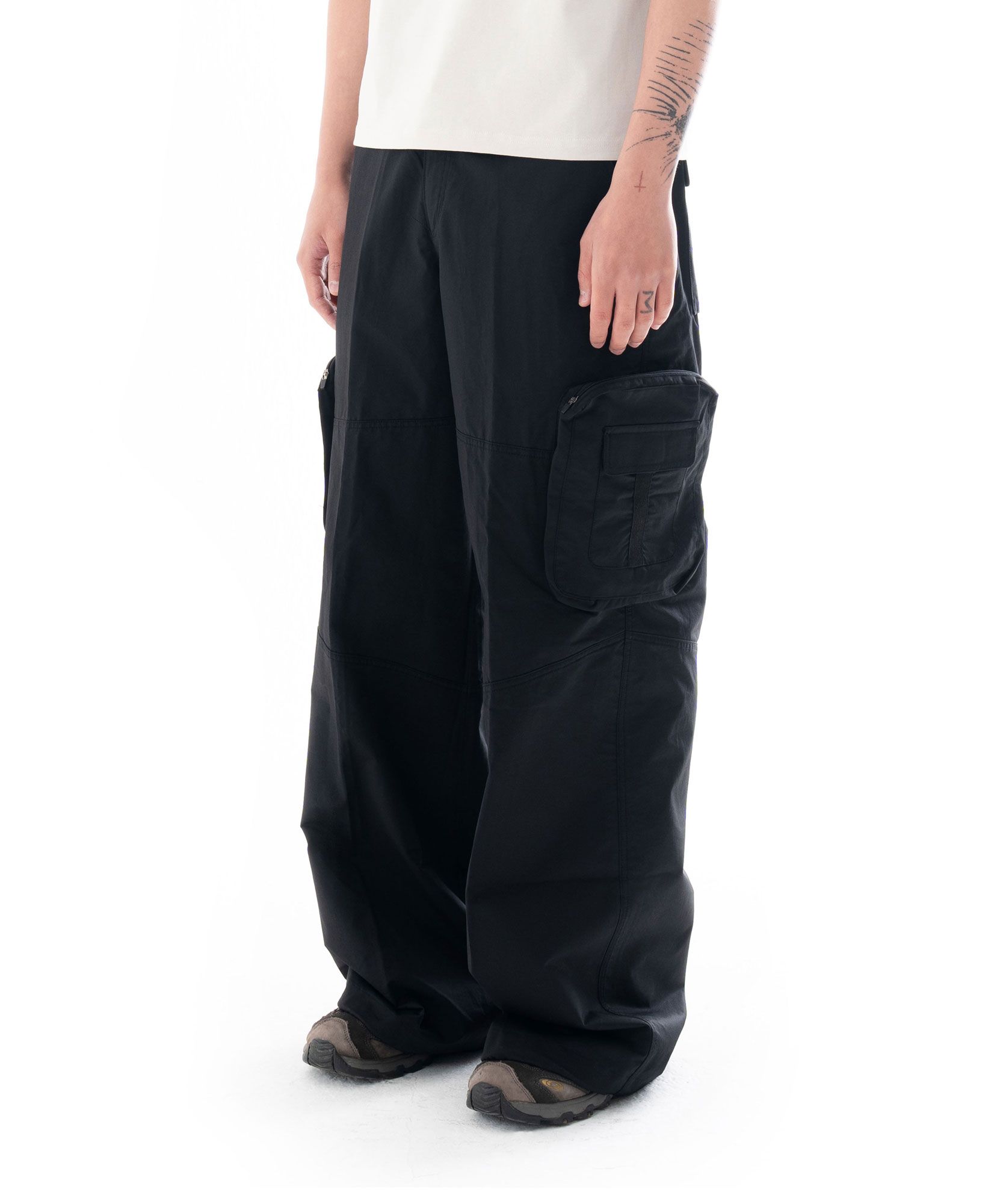 ★AAKAM★ Taped Cargo Pants Dark Green AK23PT07DG Taped Cargo Pants (Dark Green) - AAKAM | 60% - Asian Fashion
