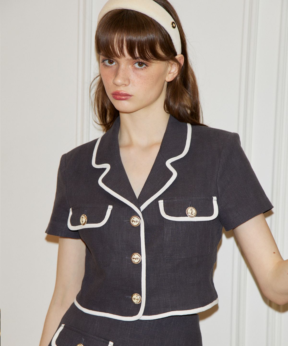 살롱 드 욘(SALON DE YOHN) Line Point Crop Jacket_ Gray
