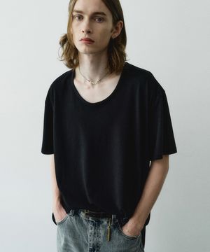 실키 블렌디드 U넥 하프 티셔츠 (블랙)