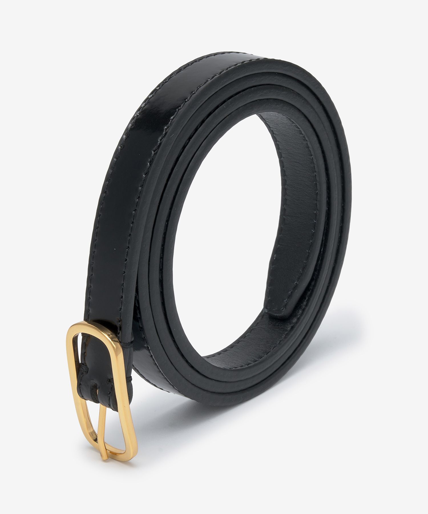 MUSINSA公式 | TOTEME Slim misaligned buckle belt - Black