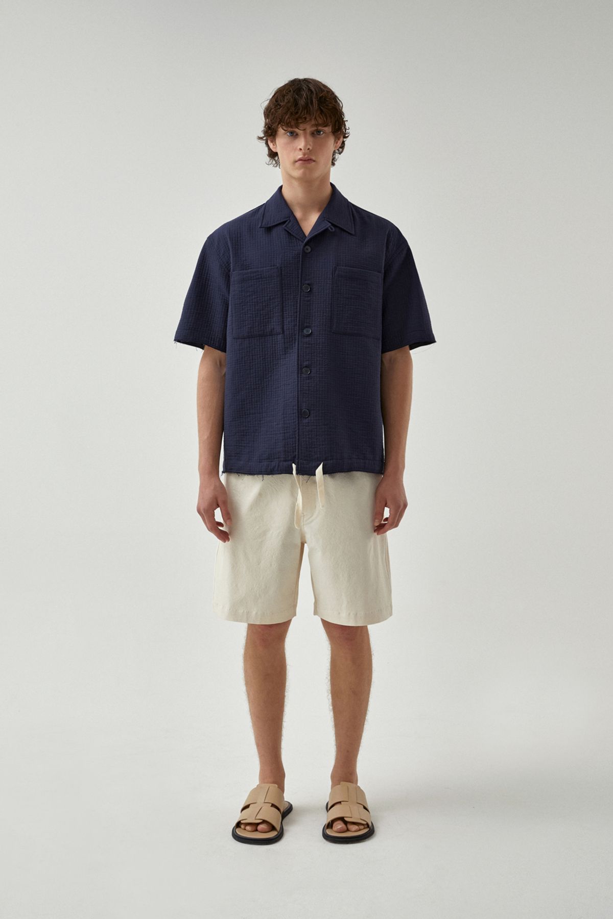 호이테(HEUTE) CONVERTIBLE COLLAR SHORT SLEEVE SHIRT NAVY