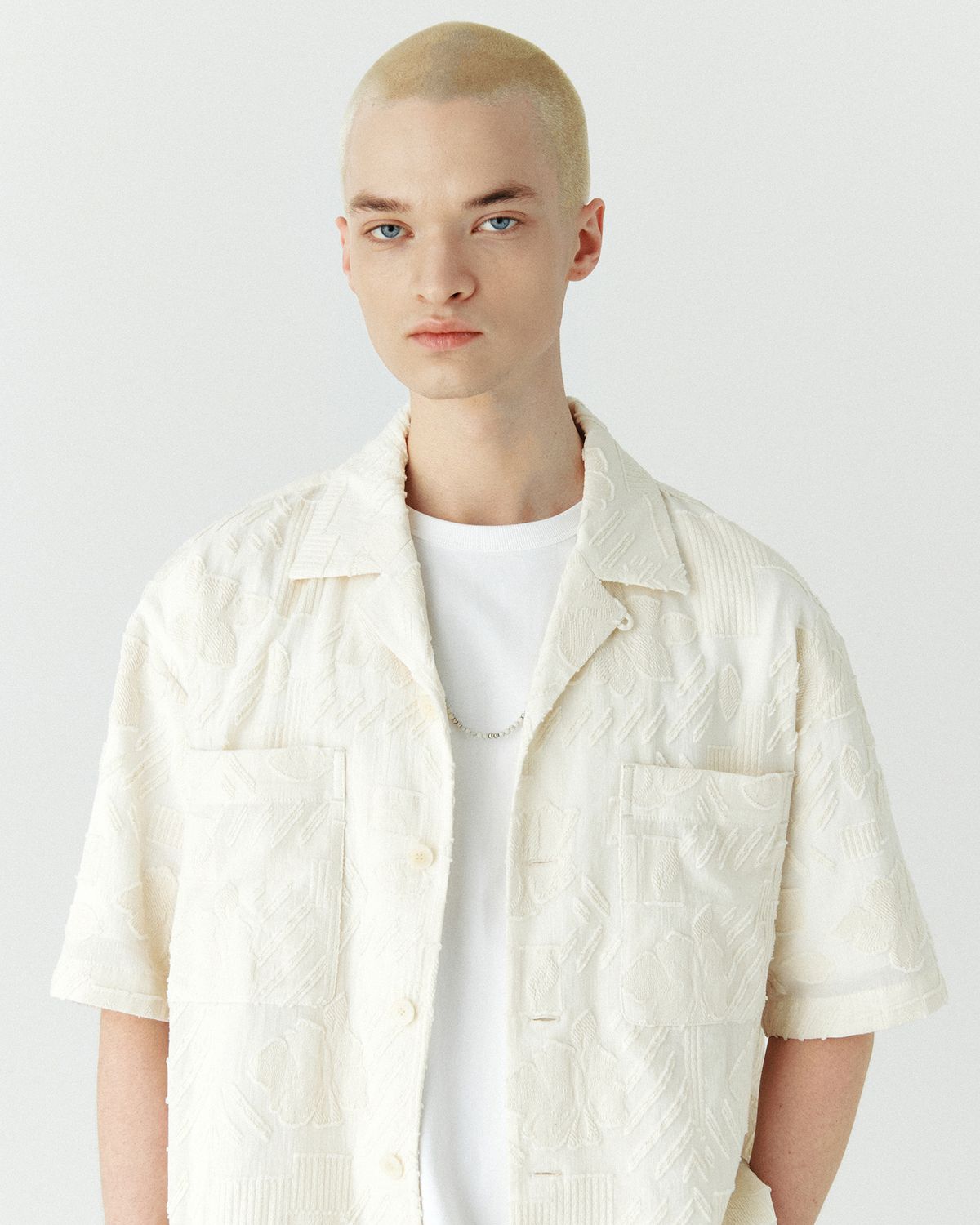 호이테(HEUTE) 23SS CONVERTIBLE COLLAR SHORT SLEEVE SHIRT IVORY