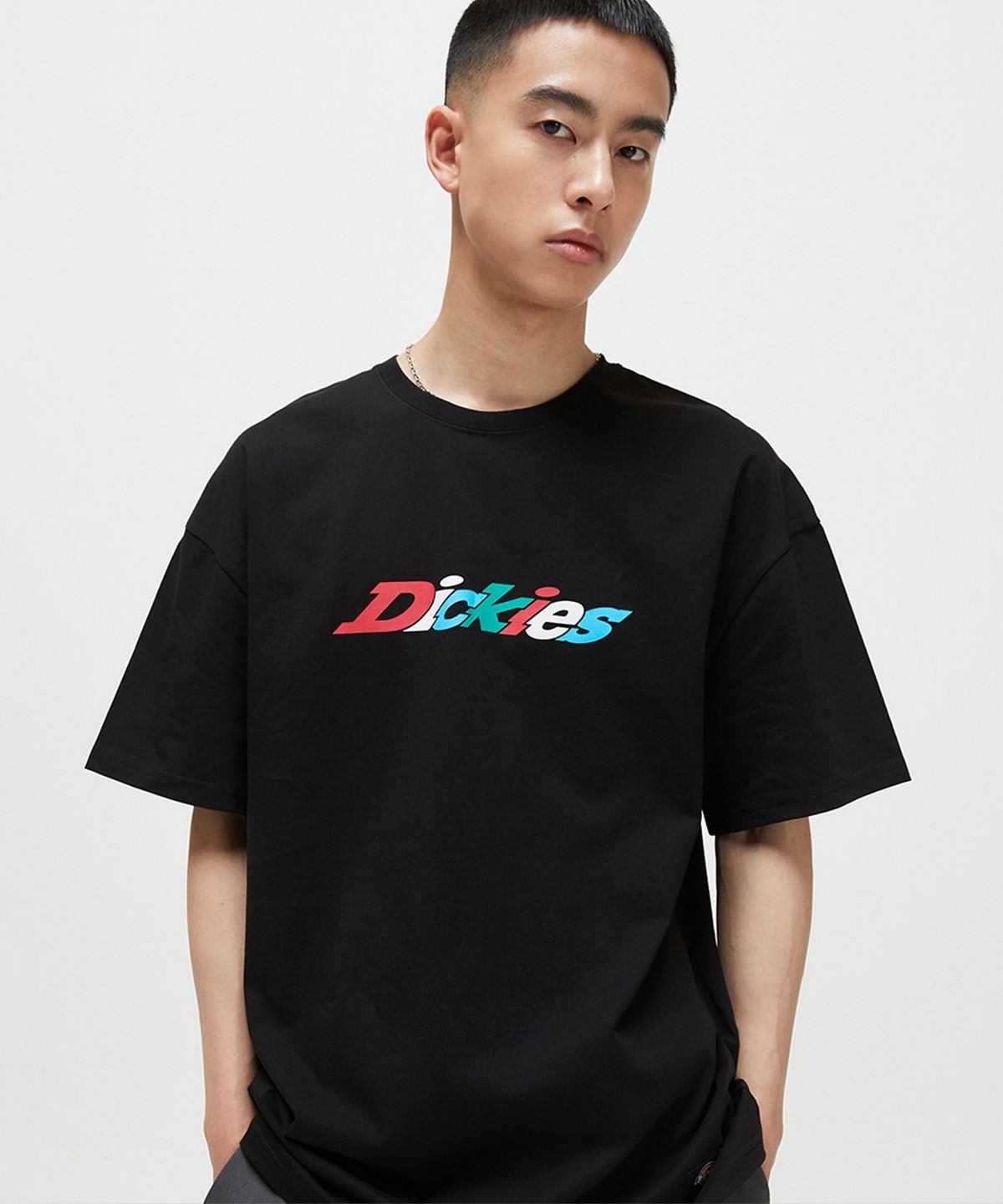 디키즈(DICKIES) 컬러 로고 티셔츠 Black