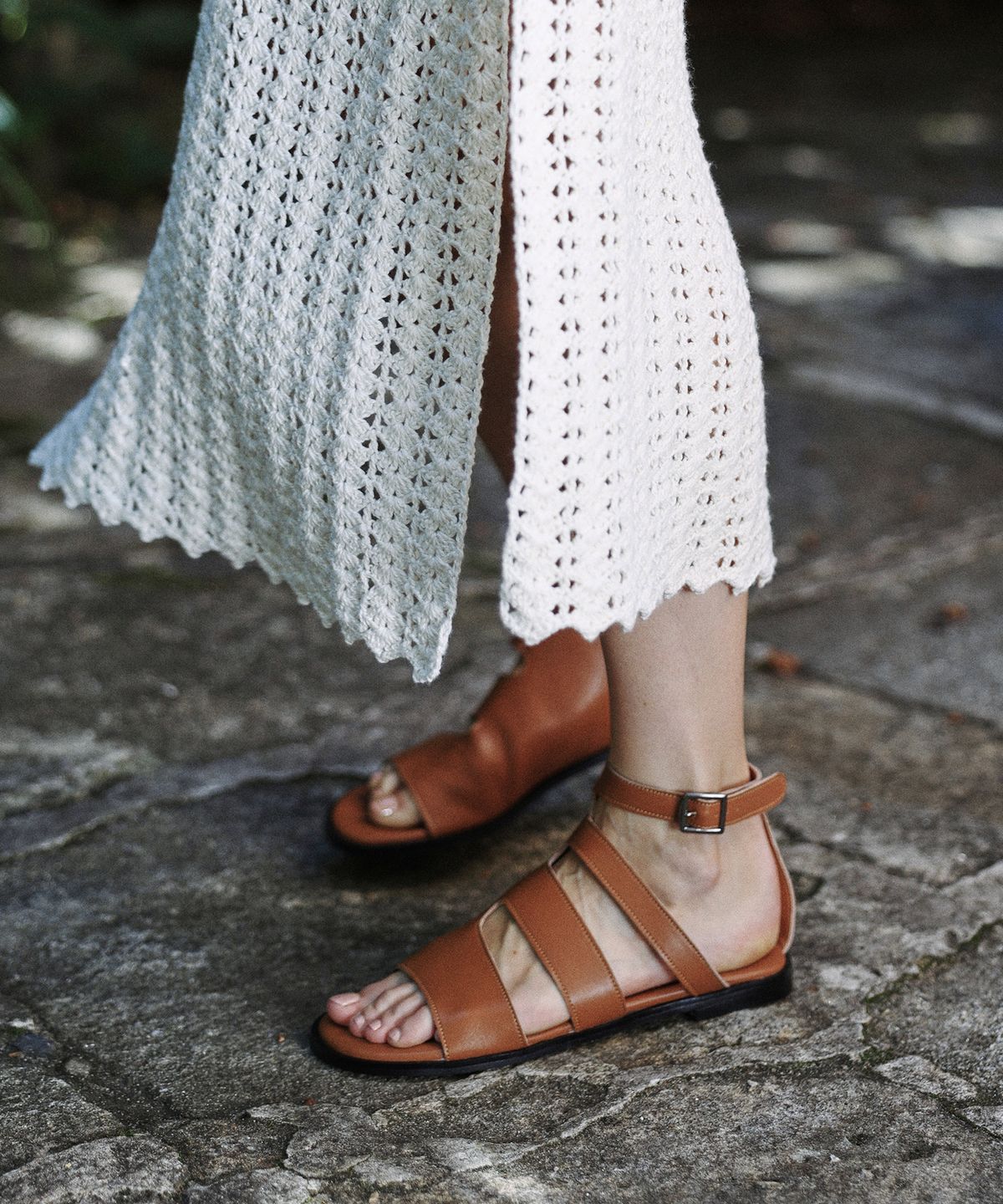 무드나잇(MOODNIGHT) DELPHI Covered strappy flat sandals - 3colors 앵클 스트랩 플랫샌들