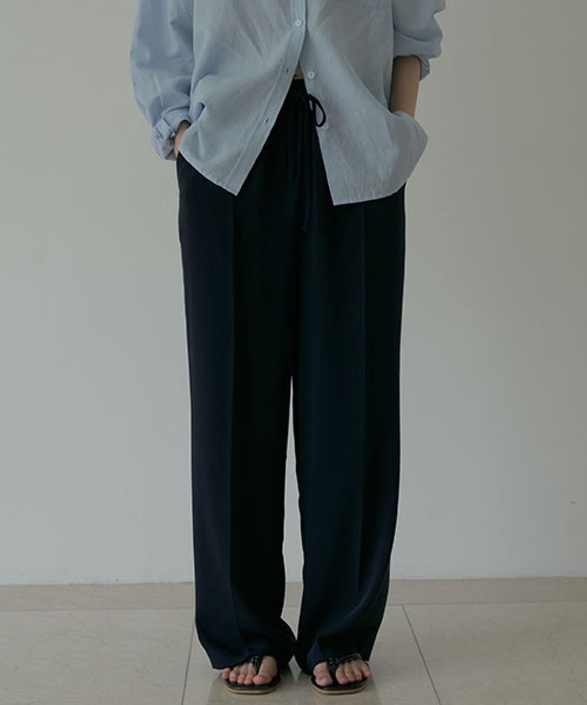 링서울(LINGSEOUL) relax banded pants-navy