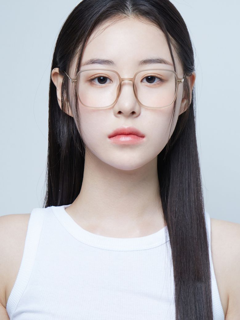 애나 C2