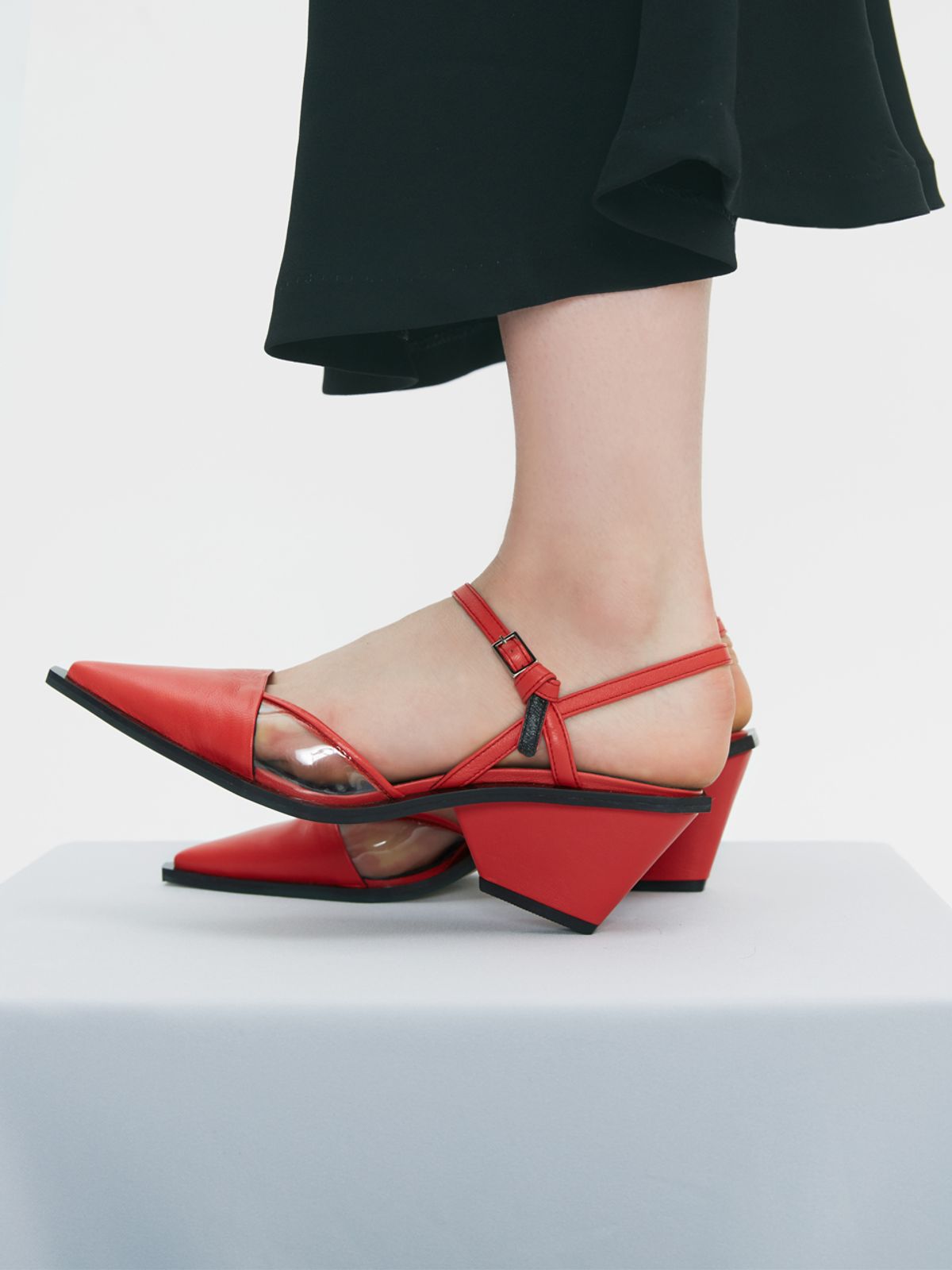 꼼므지(COMMEGEE) [BLACK LABEL] Strap sling-back shoes / CG1012RD