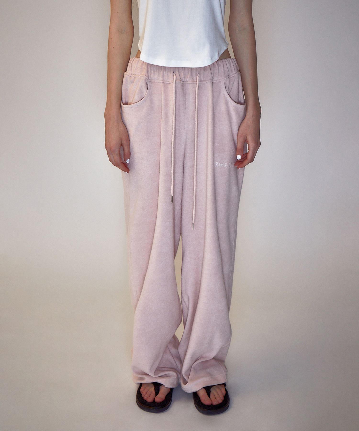 ★韓国人気★Rest&Recreation★RR TERRY JOGGER PANTS MUSINSA公式 | REST&RECREATION RR LOGO TERRY JOGGER PANTS PINK