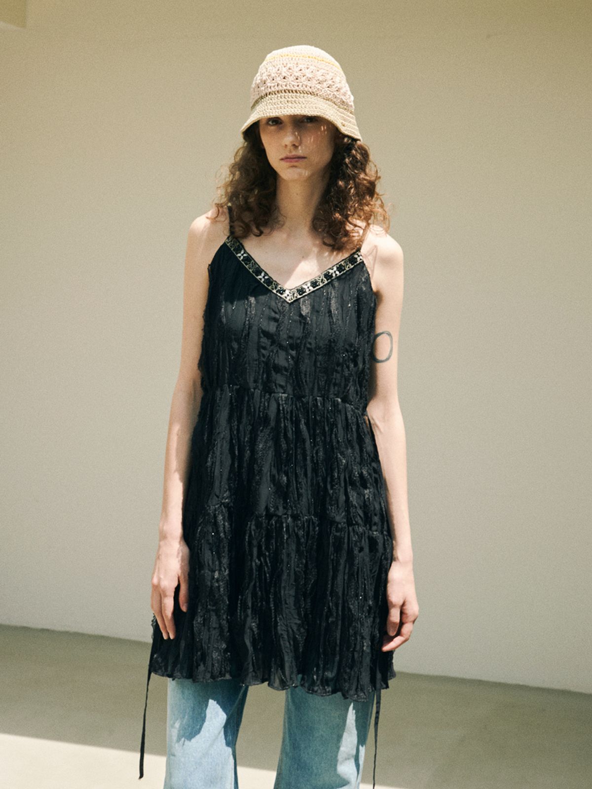 오앨(OUEL) LACE SLIP MINI DRESS_BLACK