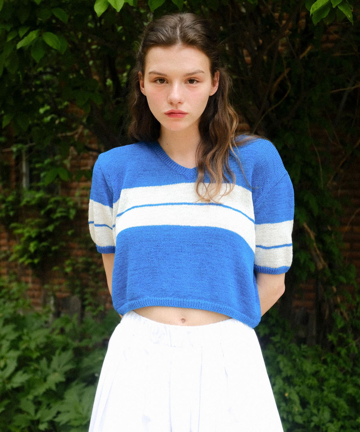 쏘이르(SO IR) STRIPE V NECK KNIT - BLUE