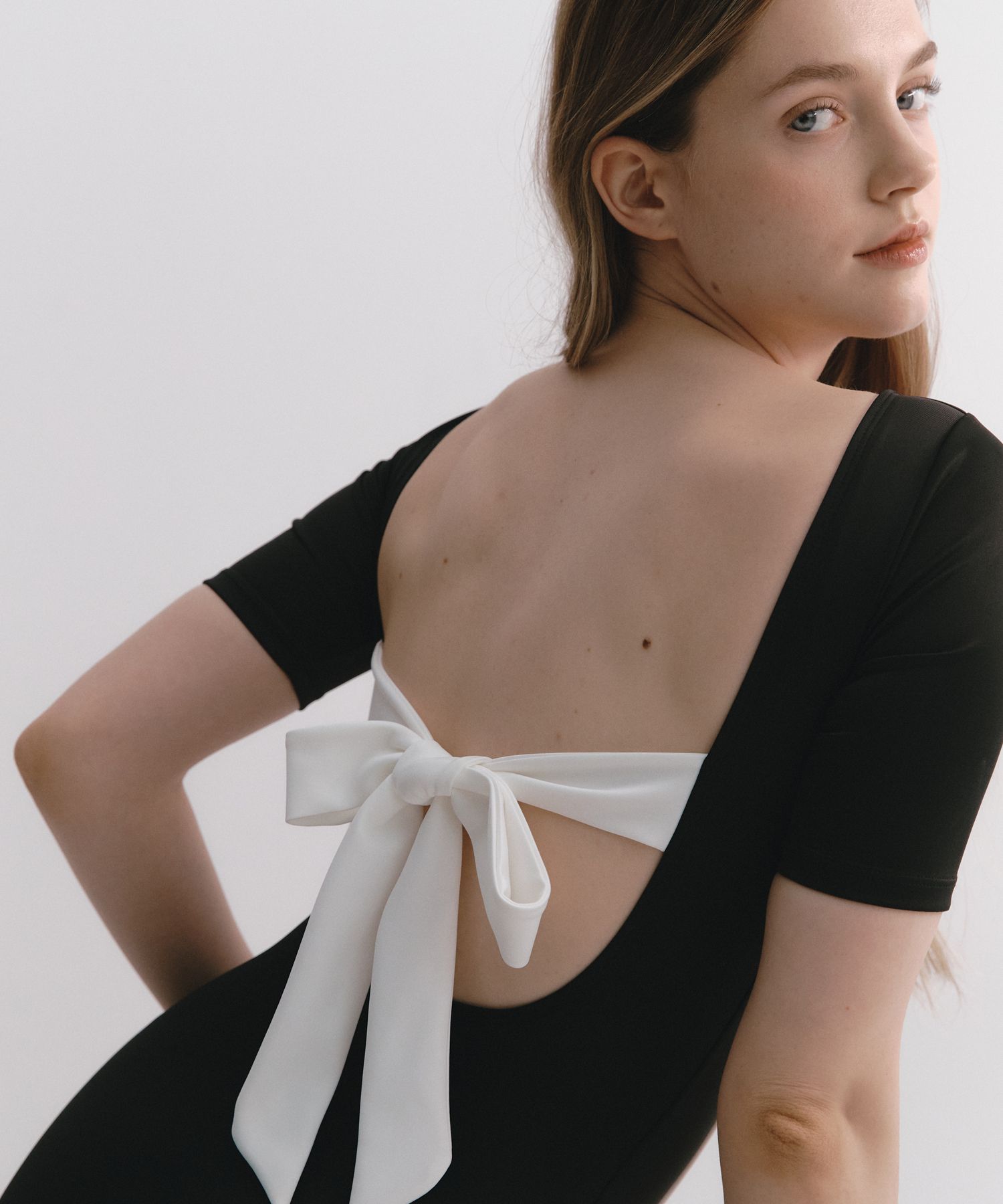 SALTY FLOWER【送料込】PRINCESS BACK RIBBON MONOKINI★3COLOR MUSINSA | SALTYFLOWER Princess Back Ribbon Monokini White