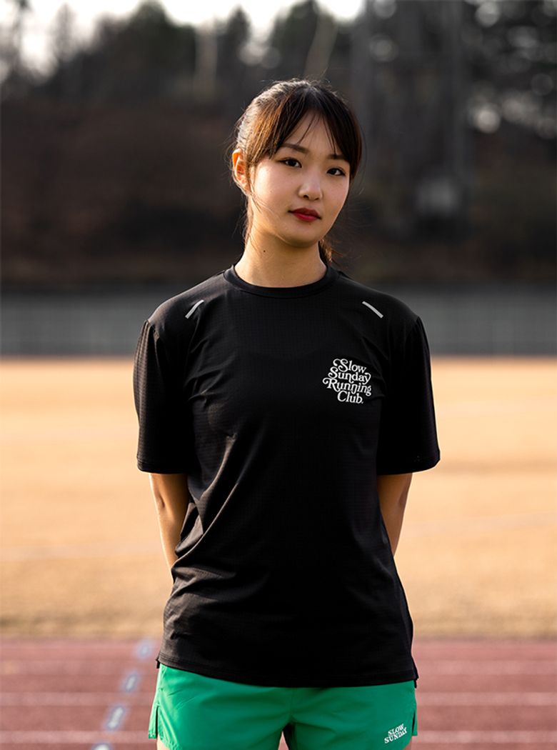 에어로 러닝 로고 반팔 티셔츠 블랙