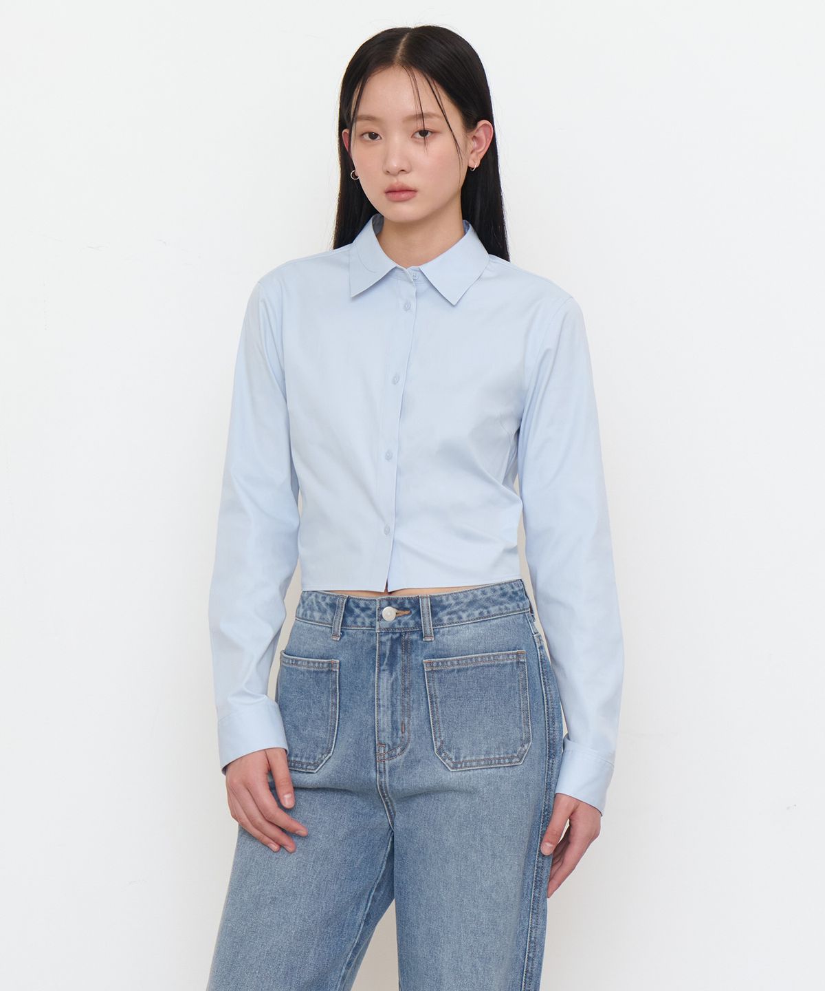 무신사 스탠다드 우먼(MUSINSA STANDARD WOMAN) 우먼즈 슬림 핏 크롭 셔츠 [스카이 블루]