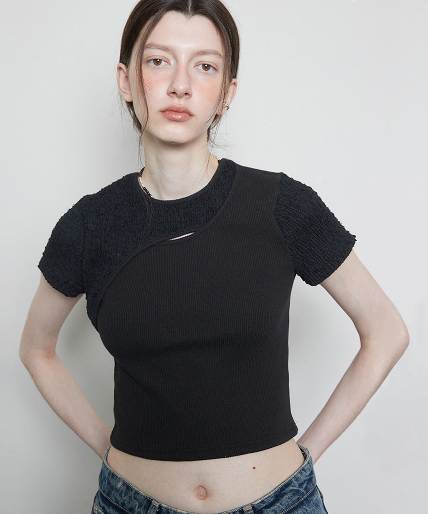 LARTIGENT☆L3 CUTOUT SHORT SLEEVE T-SHIRT MUSINSA | LARTIGENT L3 CUTOUT SHORT SLEEVE T-SHIRT(BLACK)