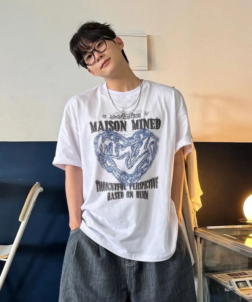 【MAISON MINED】25SS★ STICKY HALF T Maison Mined | Official Store – Shop Trendy Fashion at MUSINSA