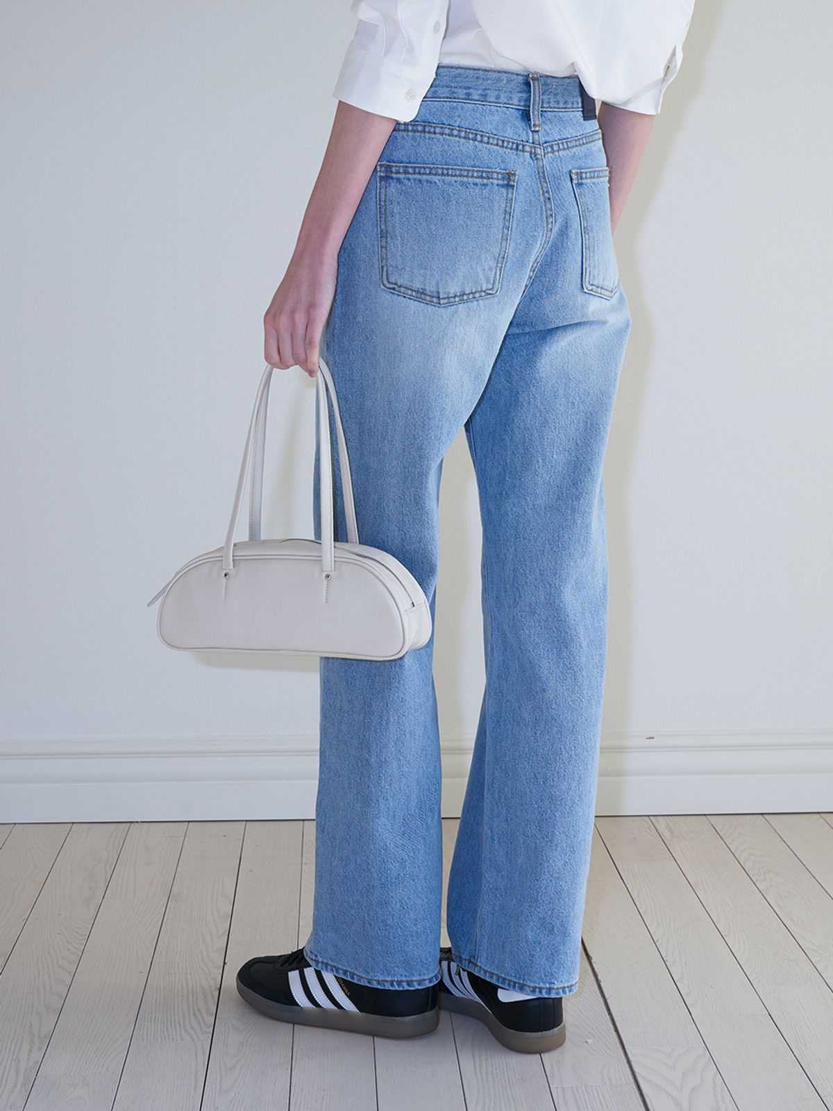 썸웨어버터(SOMEWHEREBUTTER) demi baguette bag - butter cream