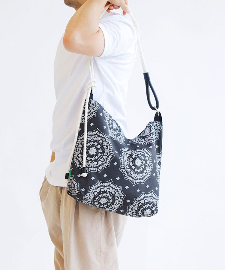 エコバッグ GREEN STUFF Loose fit rope shopper bag 57 paisley all black MUSINSA | GREEN STUFF Loose Fit Rope Shopper Bag 57 Paisley