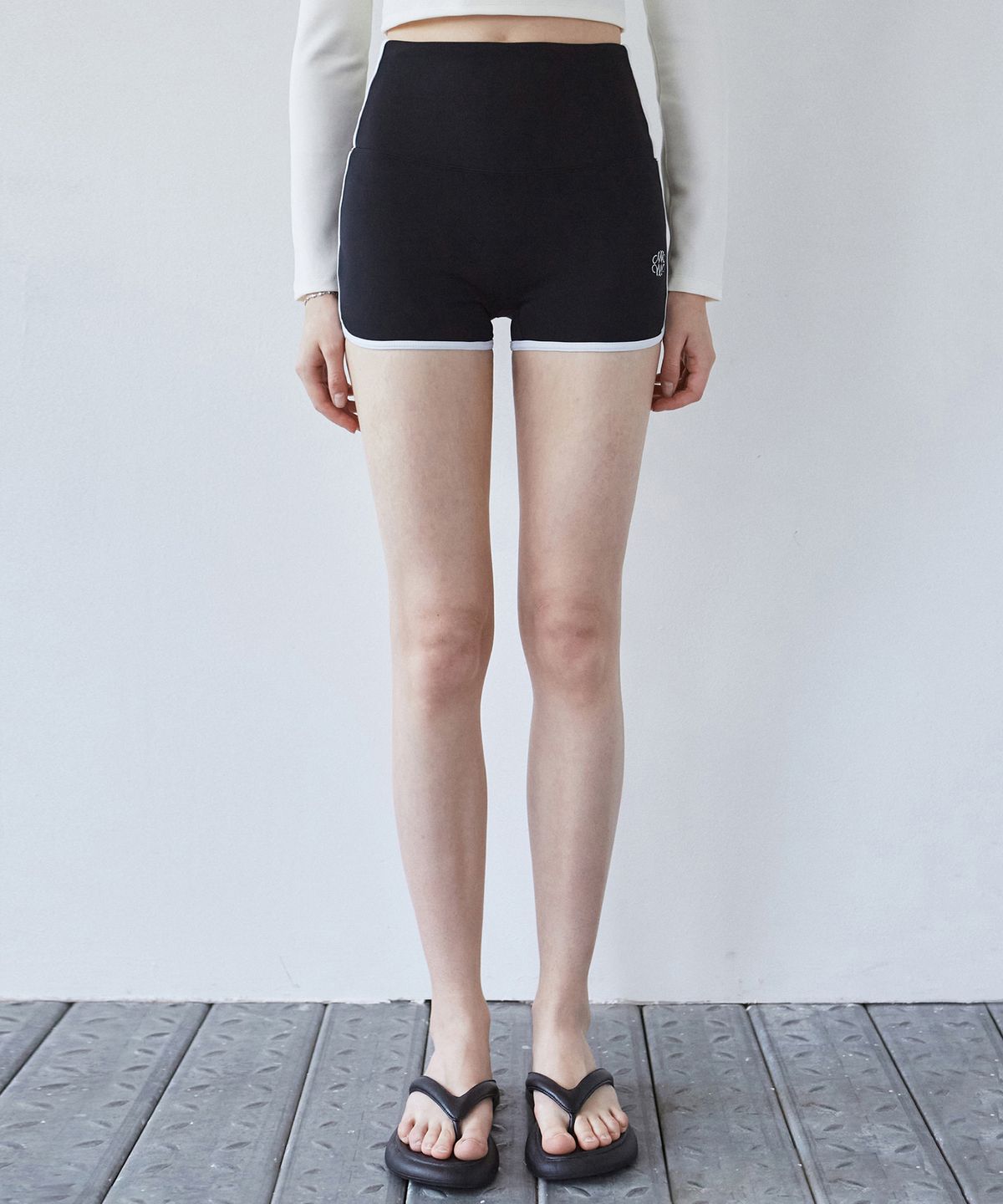 닉앤니콜(NICK&NICOLE) NICOLE LINE DOLPHIN PANTS_BLACK