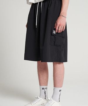 나일론 자수 버뮤다 팬츠 블랙