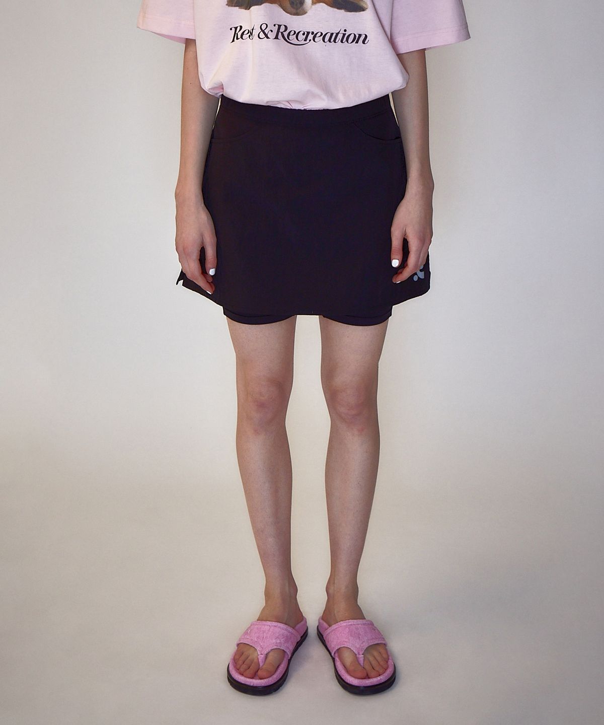 레스트앤레크레이션(REST&RECREATION) RR NYLON SKIRT PANTS BLACK