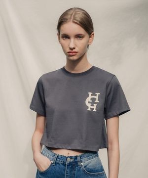 HCH 자수 크롭 티셔츠_CHACOAL