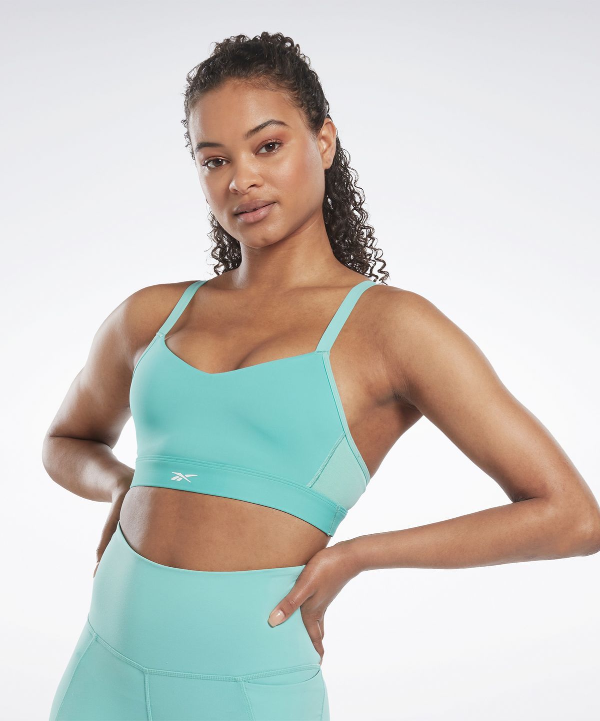리복(REEBOK) S Lux Strappy Sports Bra TOP - 라이트 그린 / HN7675