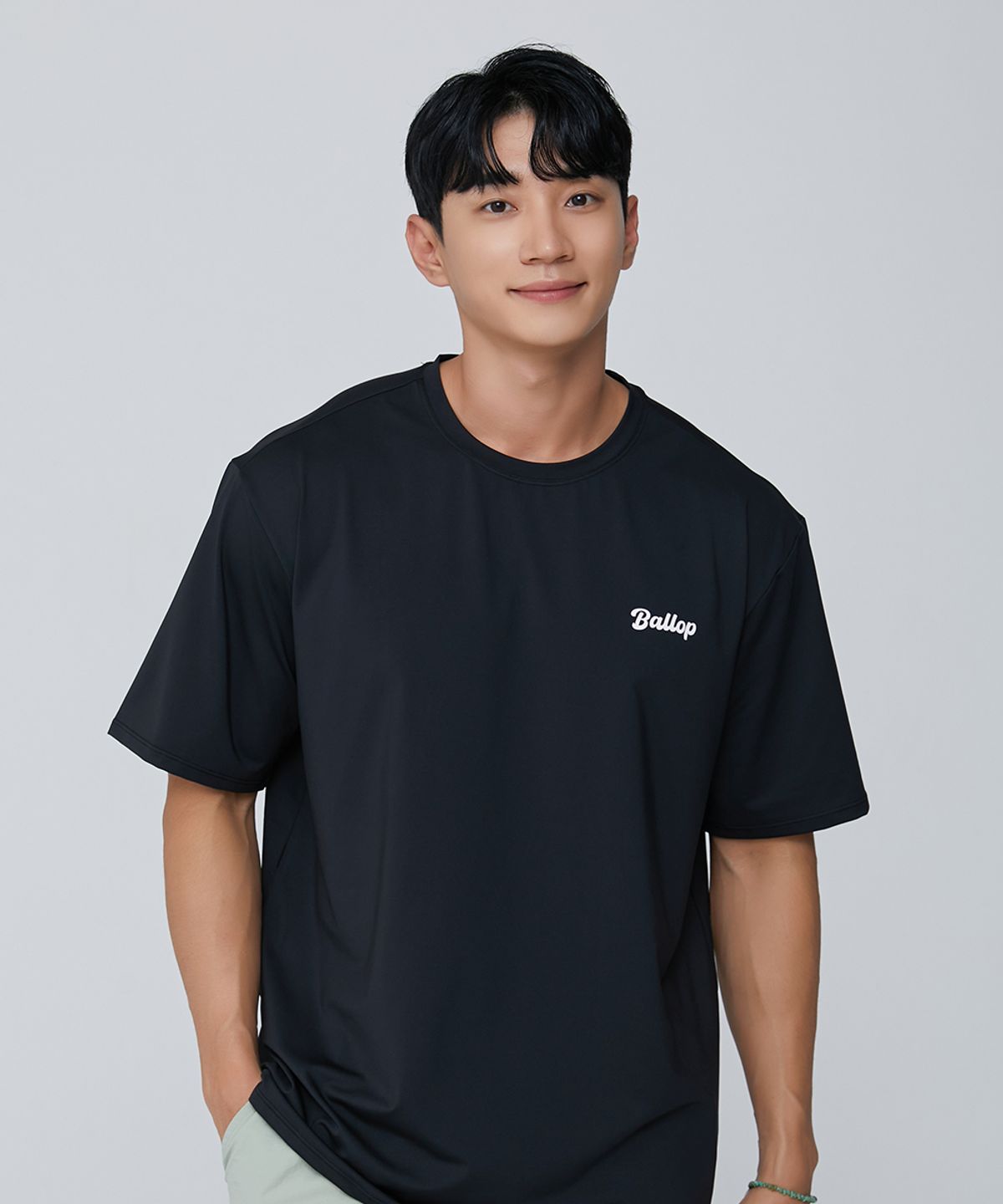 밸롭(BALLOP) 임팩트 세미오버 숏슬리브 래쉬가드 블랙