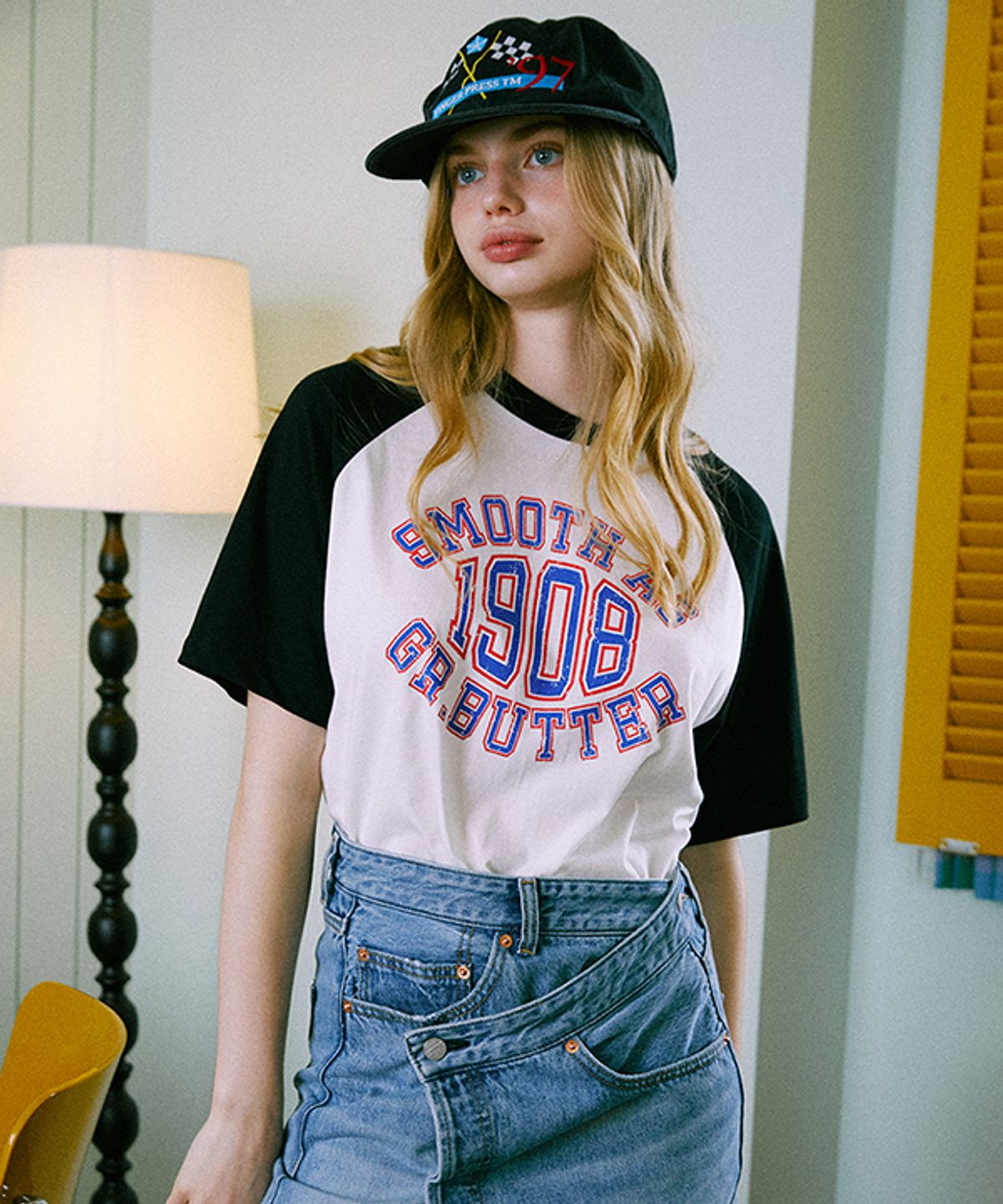 그린버터(GREENBUTTER) 1908s Club Logo Raglan Tee (Black)