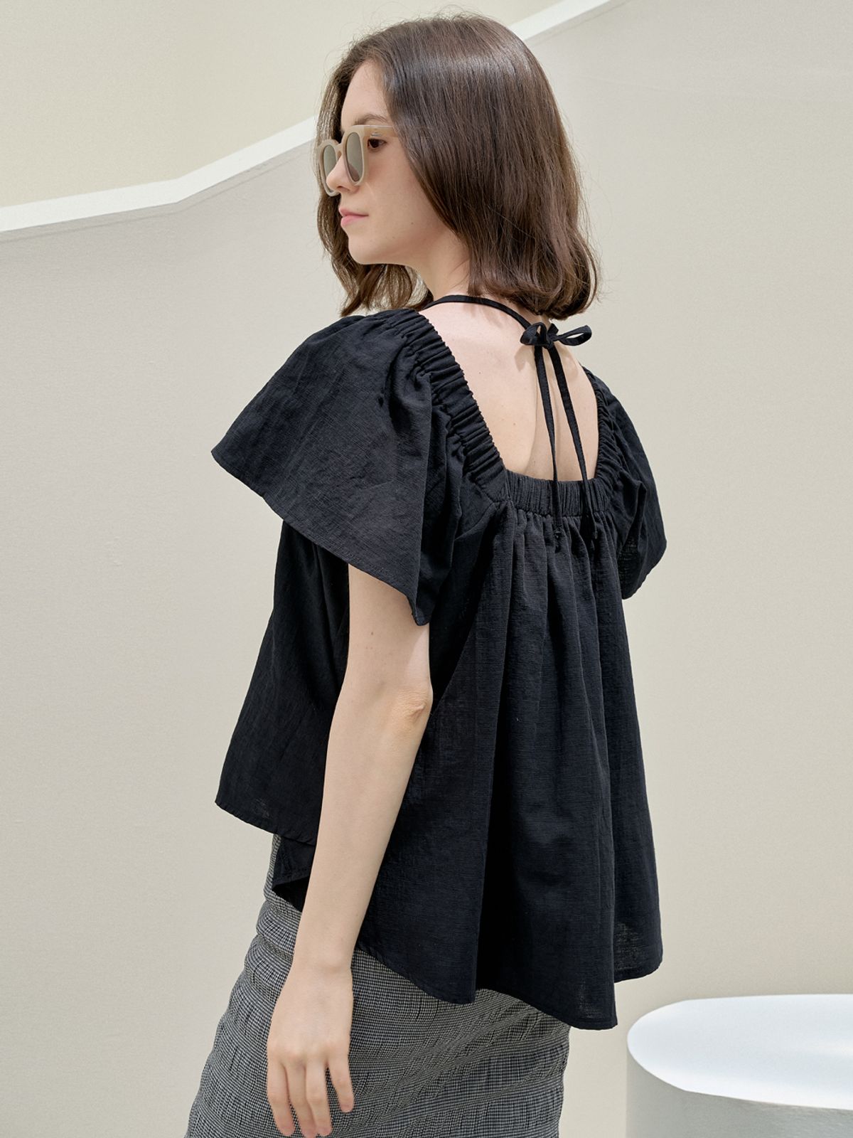 아방(AVANT-G) Halter Banding Shirring Blouse - BLACK