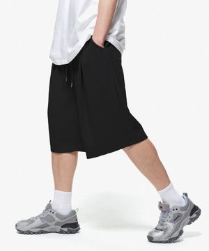 와이드 원턱 스웨트 쇼츠 블랙