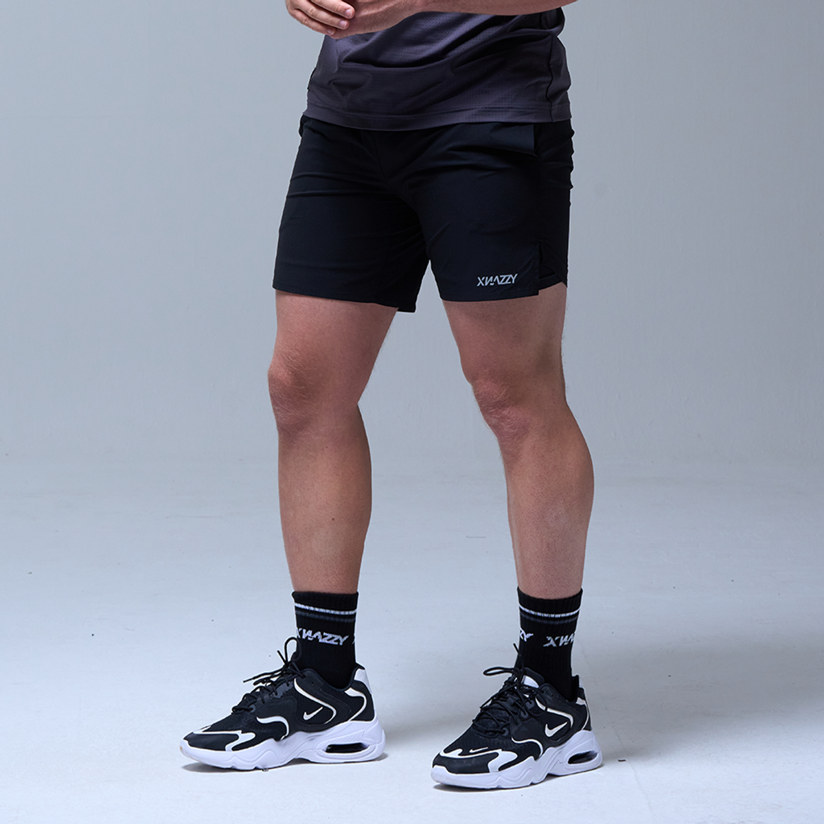 엑스네지(XNAZZY) 엑설런트 3부 숏팬츠 XN23SSMPT07 [BLACK]